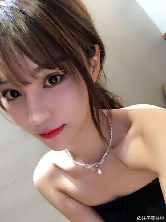 美女自拍 25